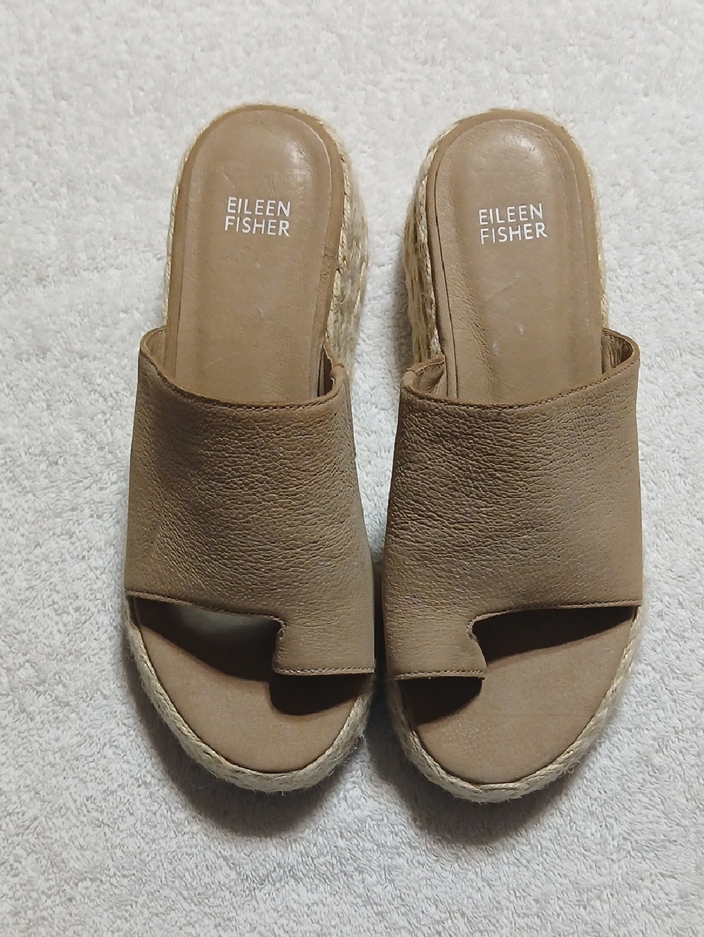 Eileen Fisher Sandals Womens 7.5 Beige Leather Tarry Toe Loop Espadrille Wedge‎